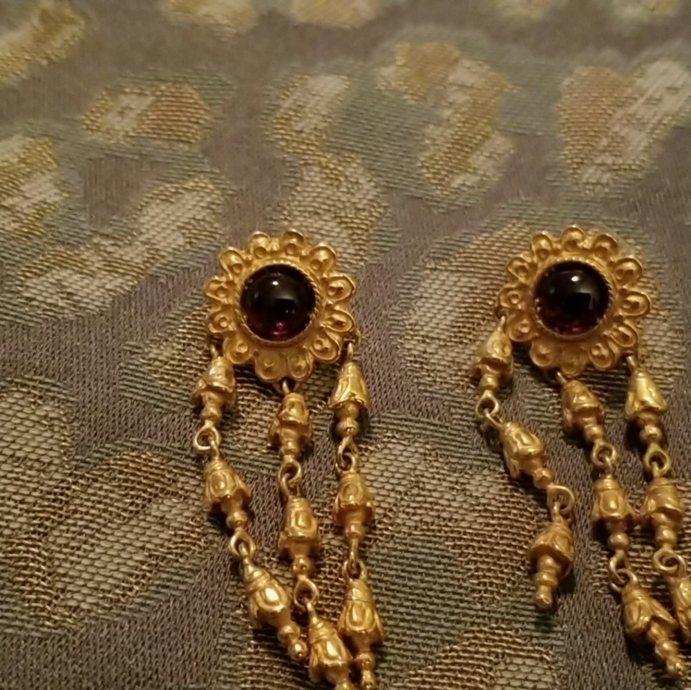 Jaded 80's Gold Drop Earring w/dark red Stone.